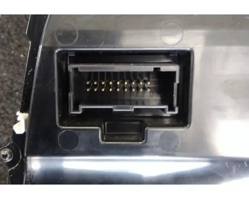 INTERNATIONAL MV GAUGE CLUSTER