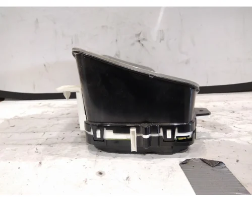 INTERNATIONAL MV GAUGE CLUSTER