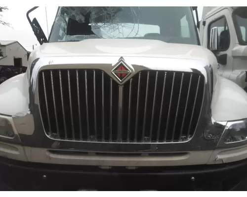INTERNATIONAL MV GRILLE
