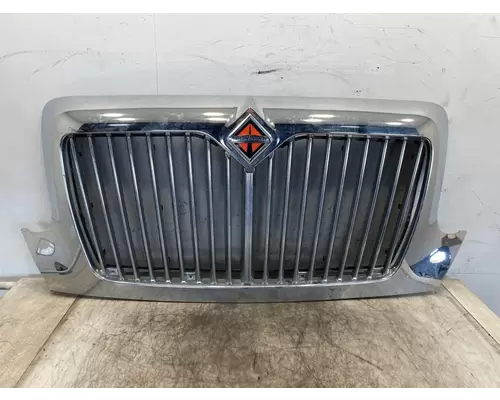 INTERNATIONAL MV Grille