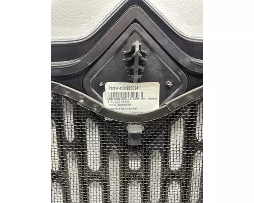 INTERNATIONAL MV Grille