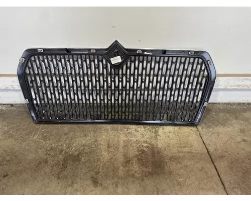 INTERNATIONAL MV Grille