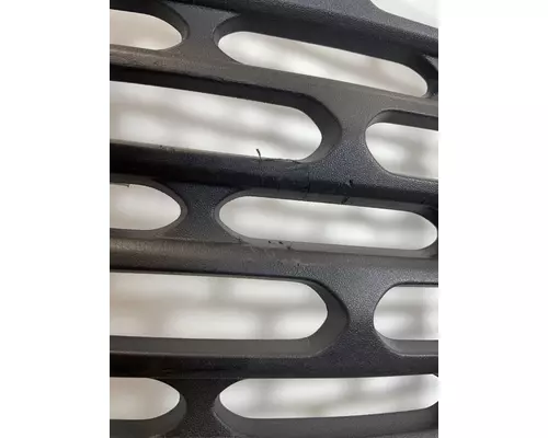 INTERNATIONAL MV Grille