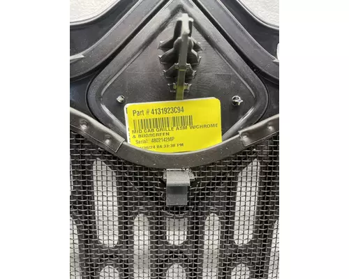 INTERNATIONAL MV Grille