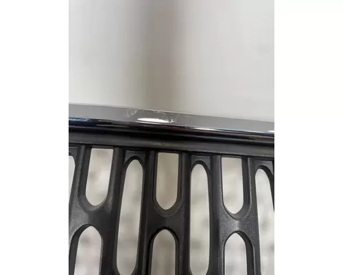 INTERNATIONAL MV Grille