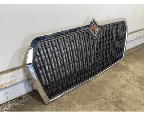 INTERNATIONAL MV Grille