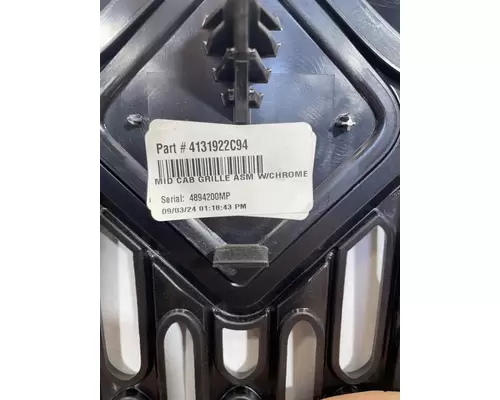 INTERNATIONAL MV Grille