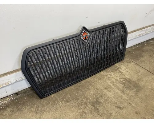INTERNATIONAL MV Grille
