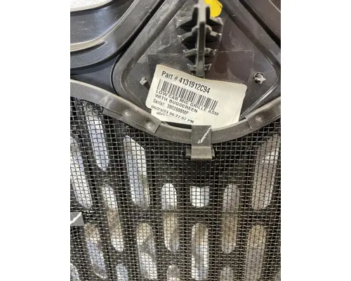 INTERNATIONAL MV Grille