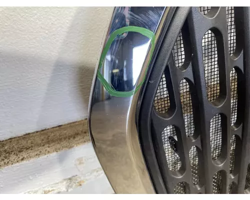 INTERNATIONAL MV Grille