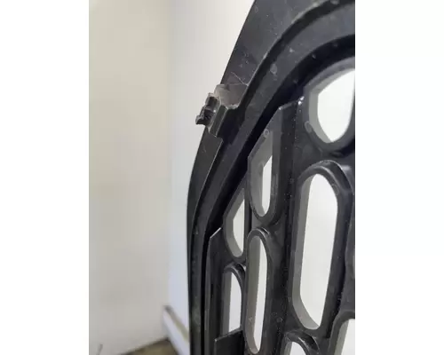 INTERNATIONAL MV Grille