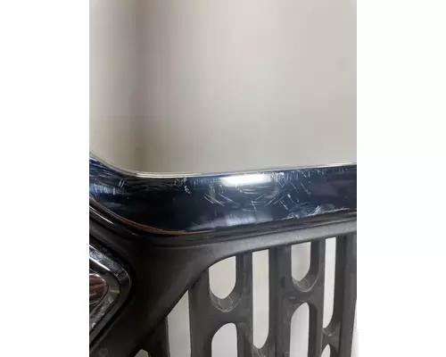INTERNATIONAL MV Grille