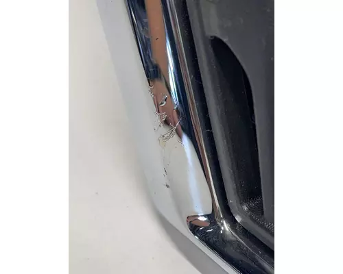 INTERNATIONAL MV Grille