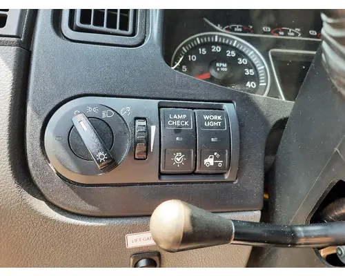 INTERNATIONAL MV HEADLAMP SWITCH