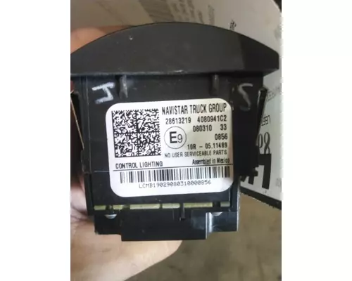 INTERNATIONAL MV HEADLAMP SWITCH