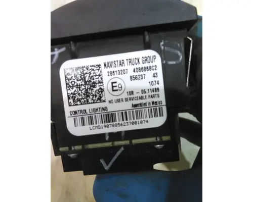 INTERNATIONAL MV HEADLAMP SWITCH