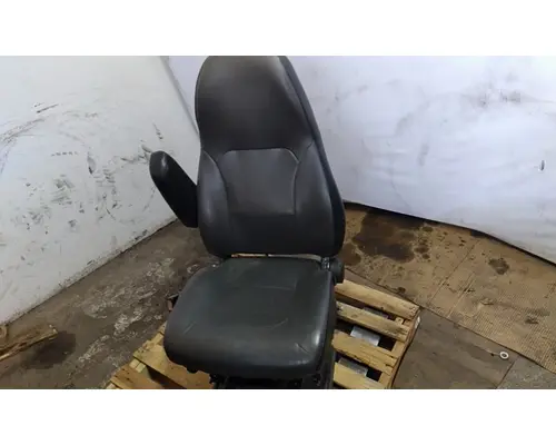 INTERNATIONAL MV SEAT, FRONT