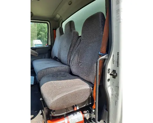 INTERNATIONAL MV SEAT, FRONT