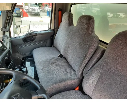 INTERNATIONAL MV SEAT, FRONT