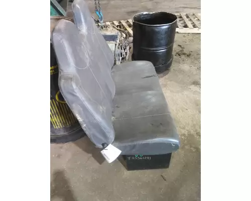 INTERNATIONAL MV SEAT, FRONT