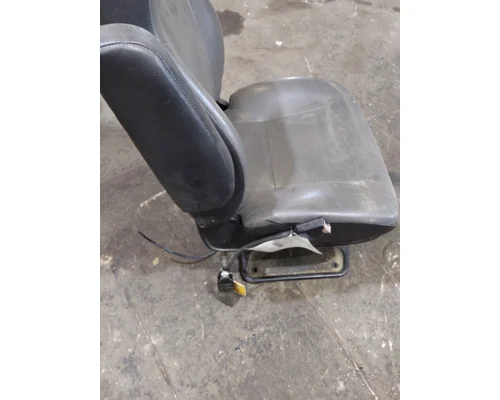 INTERNATIONAL MV SEAT, FRONT