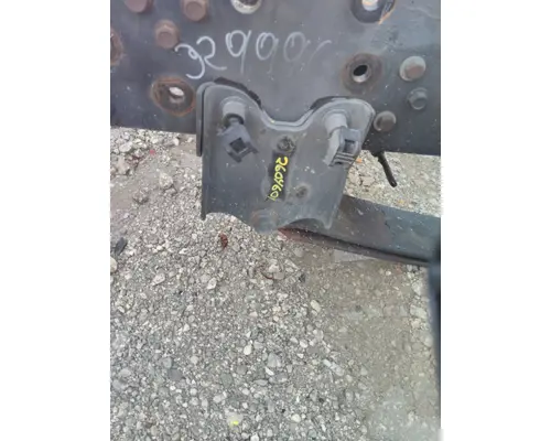 INTERNATIONAL MV SPRING HANGER