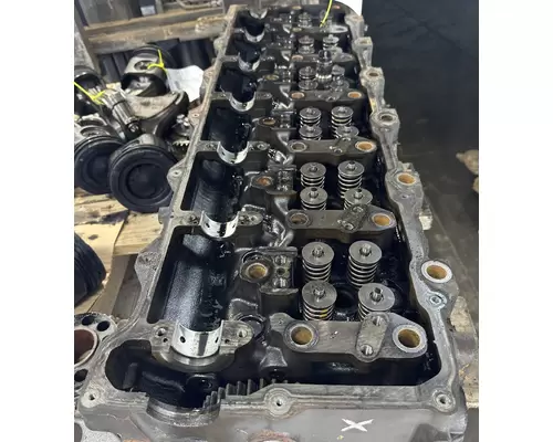 INTERNATIONAL MaxxForce 13 Cylinder Head