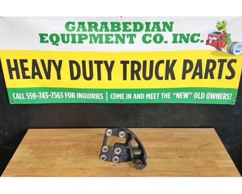 INTERNATIONAL MaxxForce 13 Engine Mounts