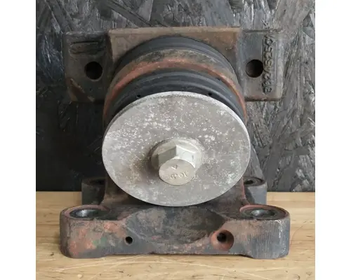 INTERNATIONAL MaxxForce 13 Engine Mounts