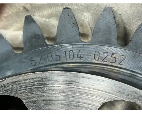 INTERNATIONAL MaxxForce 13 Oil Pump