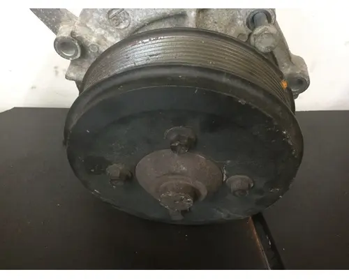 INTERNATIONAL MaxxForce 13 Water Pump