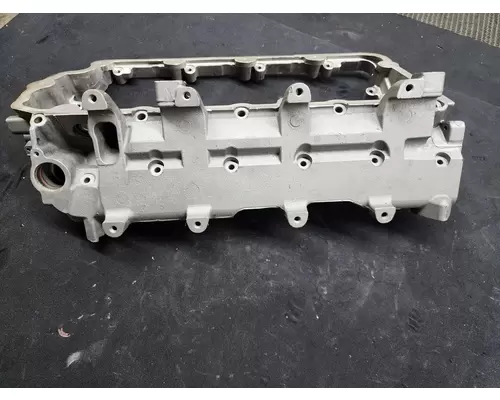 INTERNATIONAL MaxxForce 7 Valve Cover