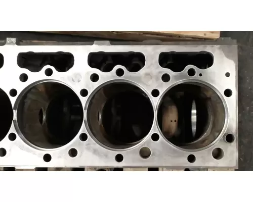 INTERNATIONAL MaxxForce DT Cylinder Block