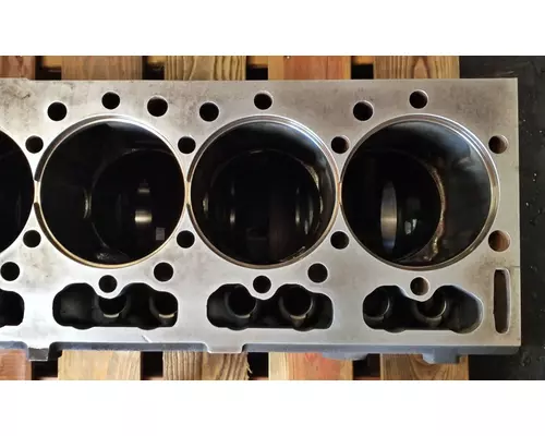 INTERNATIONAL MaxxForce DT Cylinder Block