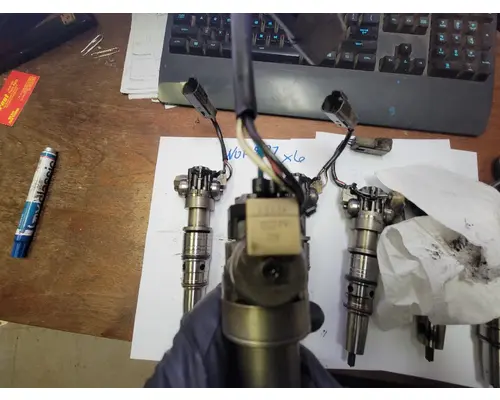 INTERNATIONAL MaxxForce DT Fuel Injector