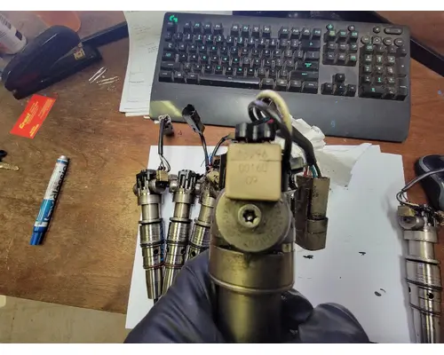 INTERNATIONAL MaxxForce DT Fuel Injector