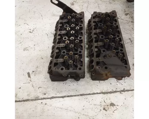 INTERNATIONAL MaxxForce7 Cylinder Head