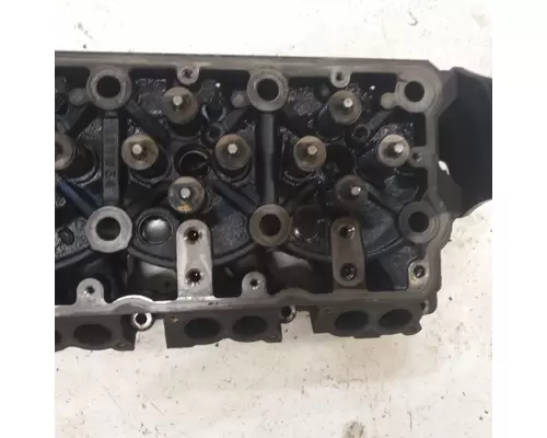 INTERNATIONAL MaxxForce7 Cylinder Head