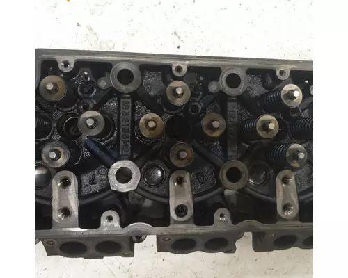 INTERNATIONAL MaxxForce7 Cylinder Head