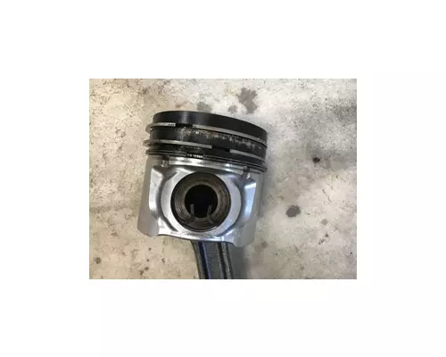 INTERNATIONAL MaxxForceDT Piston