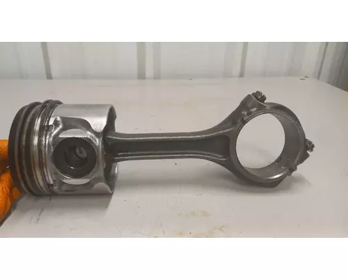 INTERNATIONAL MaxxForceDT Piston