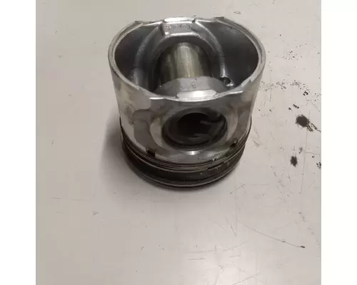 INTERNATIONAL MaxxForceDT Piston