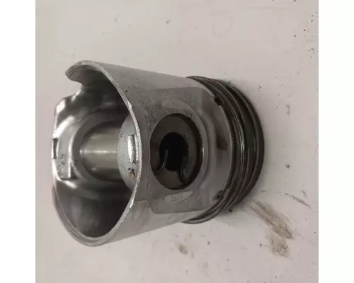 INTERNATIONAL MaxxForceDT Piston