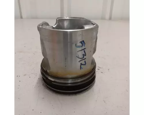 INTERNATIONAL MaxxForceDT Piston