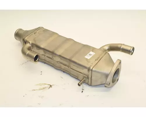 INTERNATIONAL MaxxForce Engine Oil Cooler