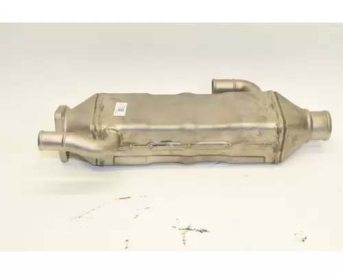 INTERNATIONAL MaxxForce Engine Oil Cooler