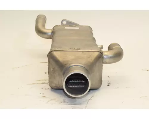 INTERNATIONAL MaxxForce Engine Oil Cooler