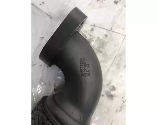 INTERNATIONAL Maxxforce 13 EGR Line