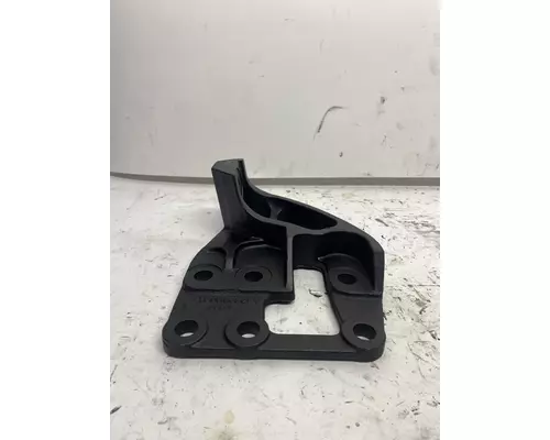 INTERNATIONAL Maxxforce 13 Engine Mount