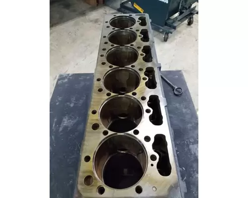 INTERNATIONAL Maxxforce DT Cylinder Block
